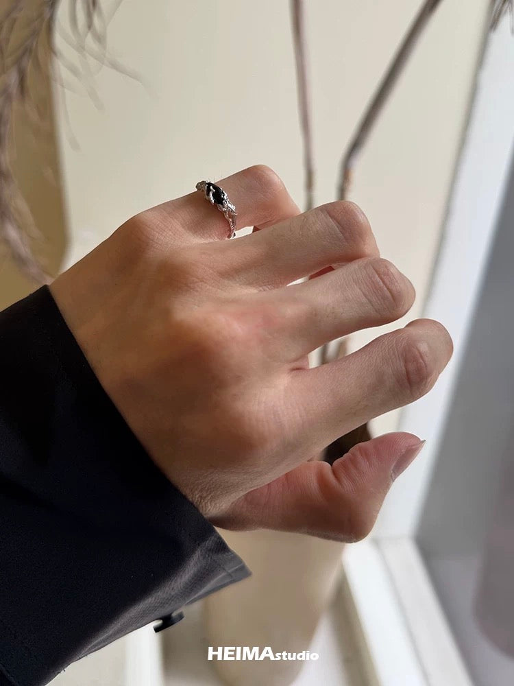 Onyx Ring - velora studio 