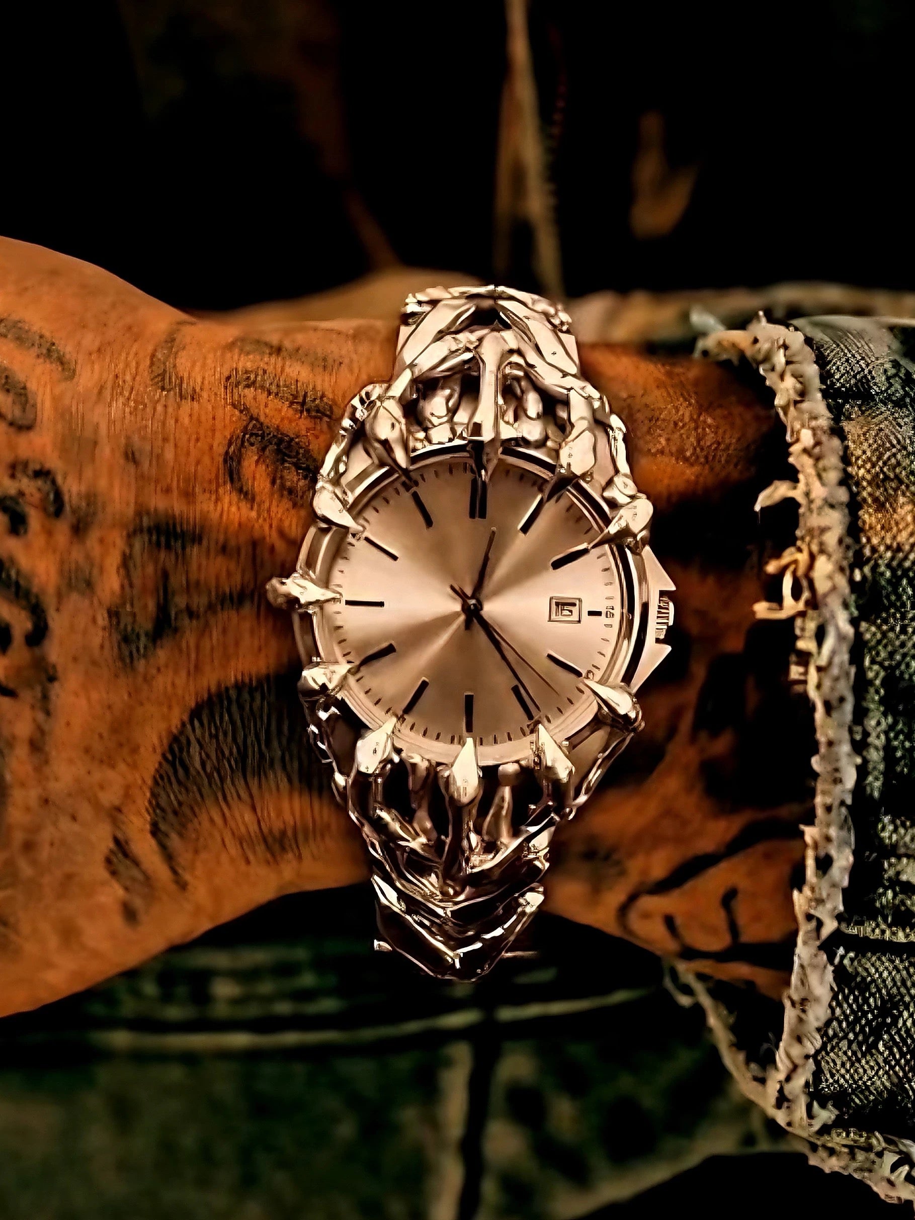 Velora Sculpted Watch