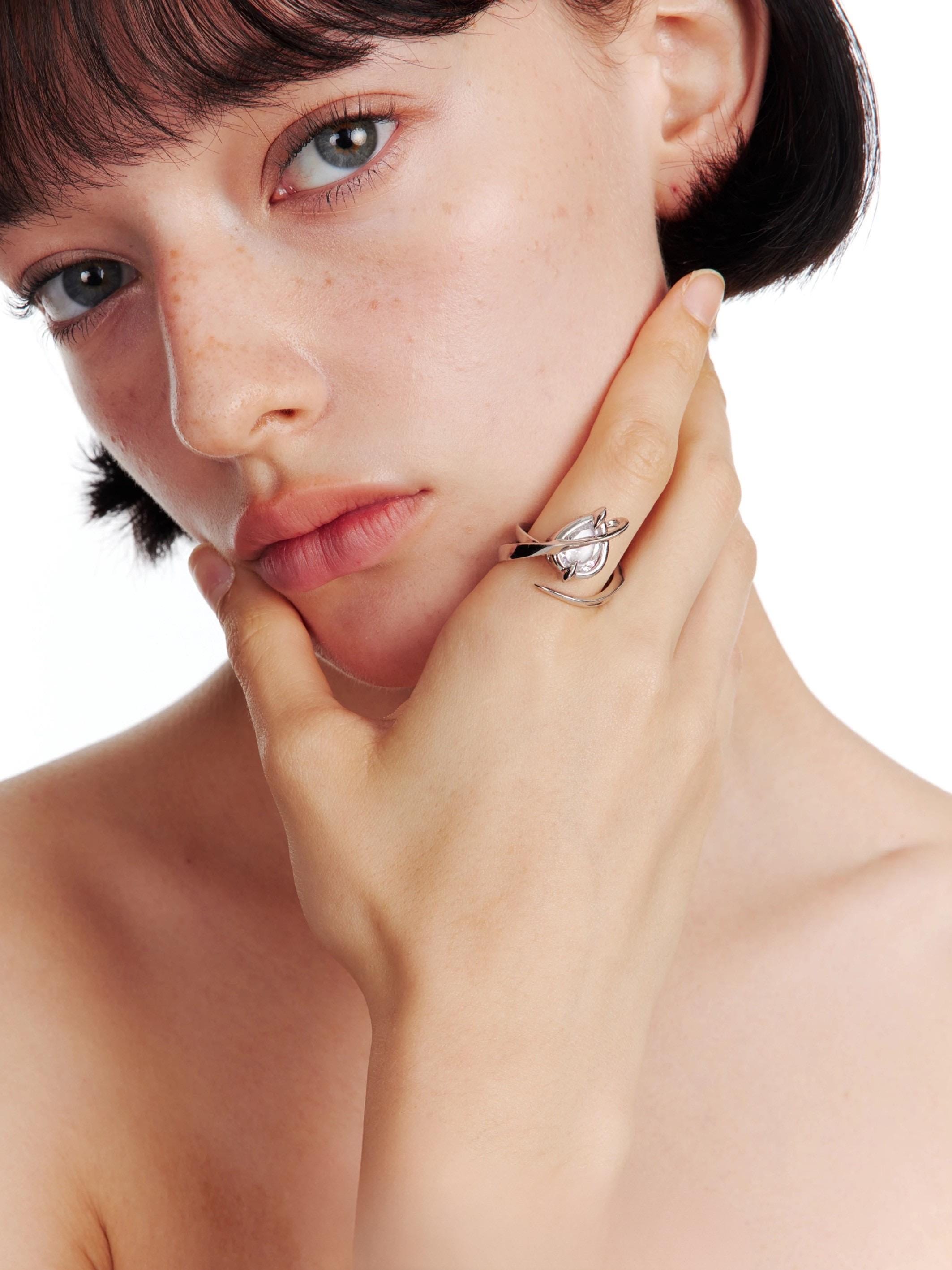 velora Serpent Ethereal Leaf Ring - velora studio 