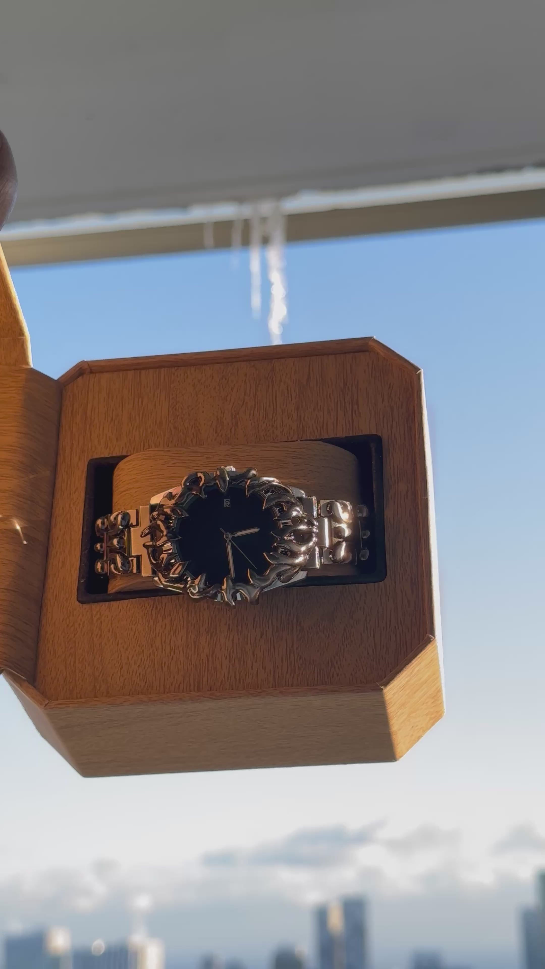 Velora Sculpted Watch